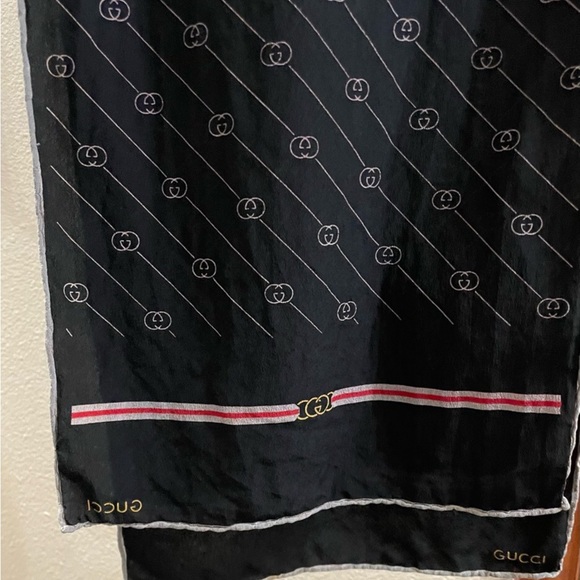 Authentic Gucci Wrap / Scarf  Navy Blue - Picture 6 of 6